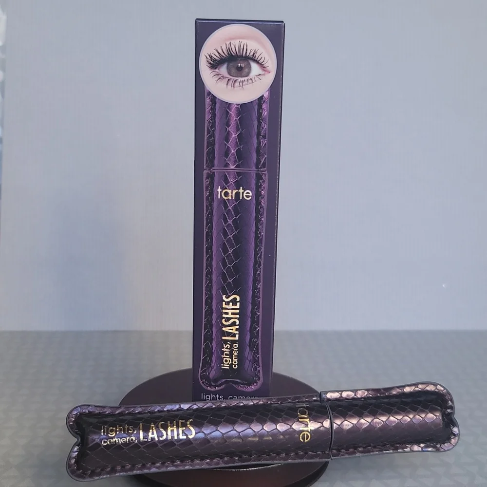 Tarte Lights, Camera, Lashes • 4-in-1 Mascara • Black